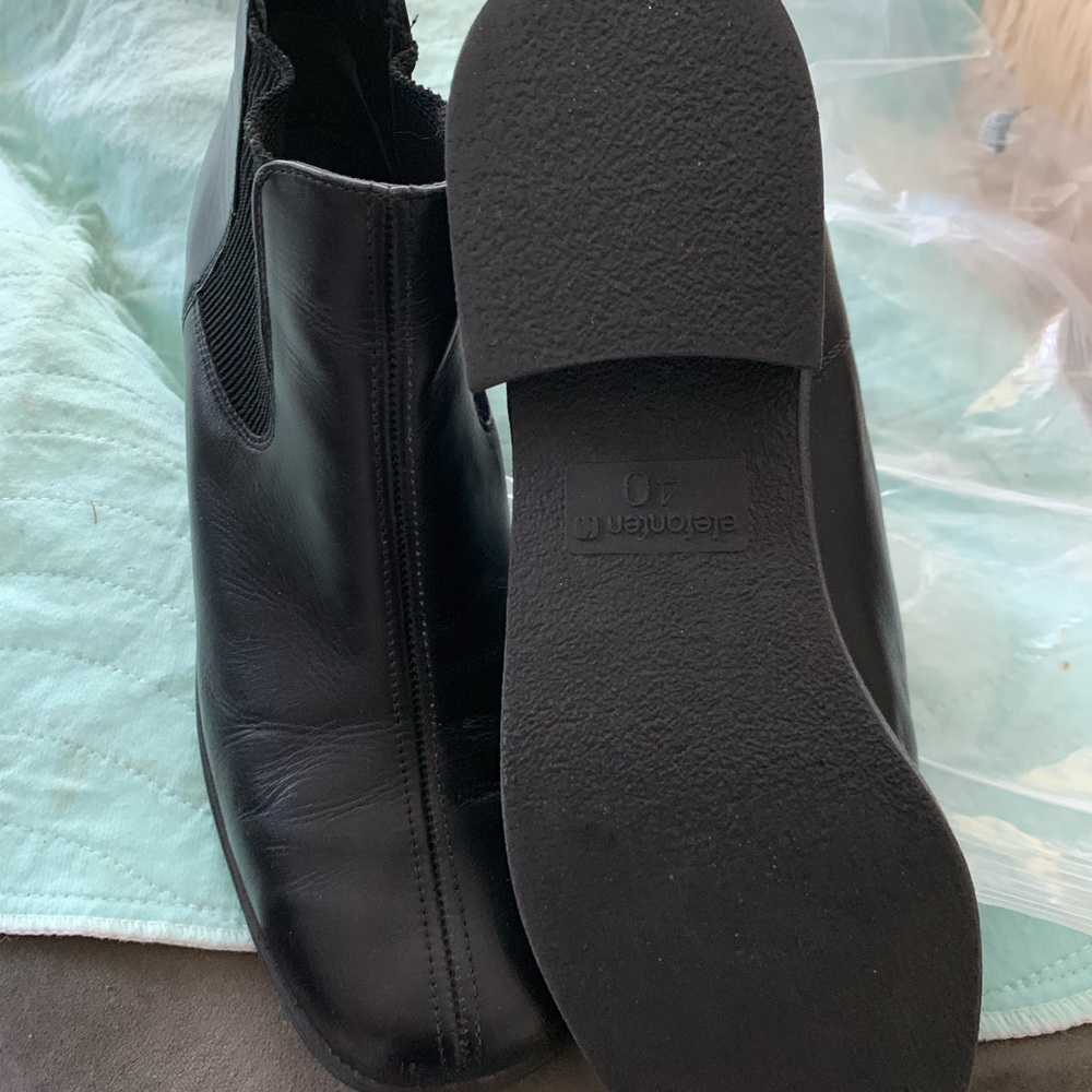 Size 40 shoes
